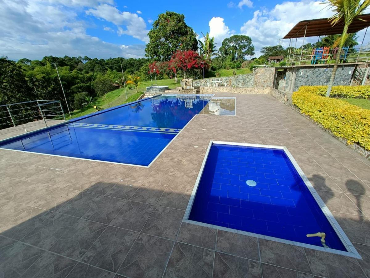 Hotel Campestre Los Mangos Quimbaya Kültér fotó