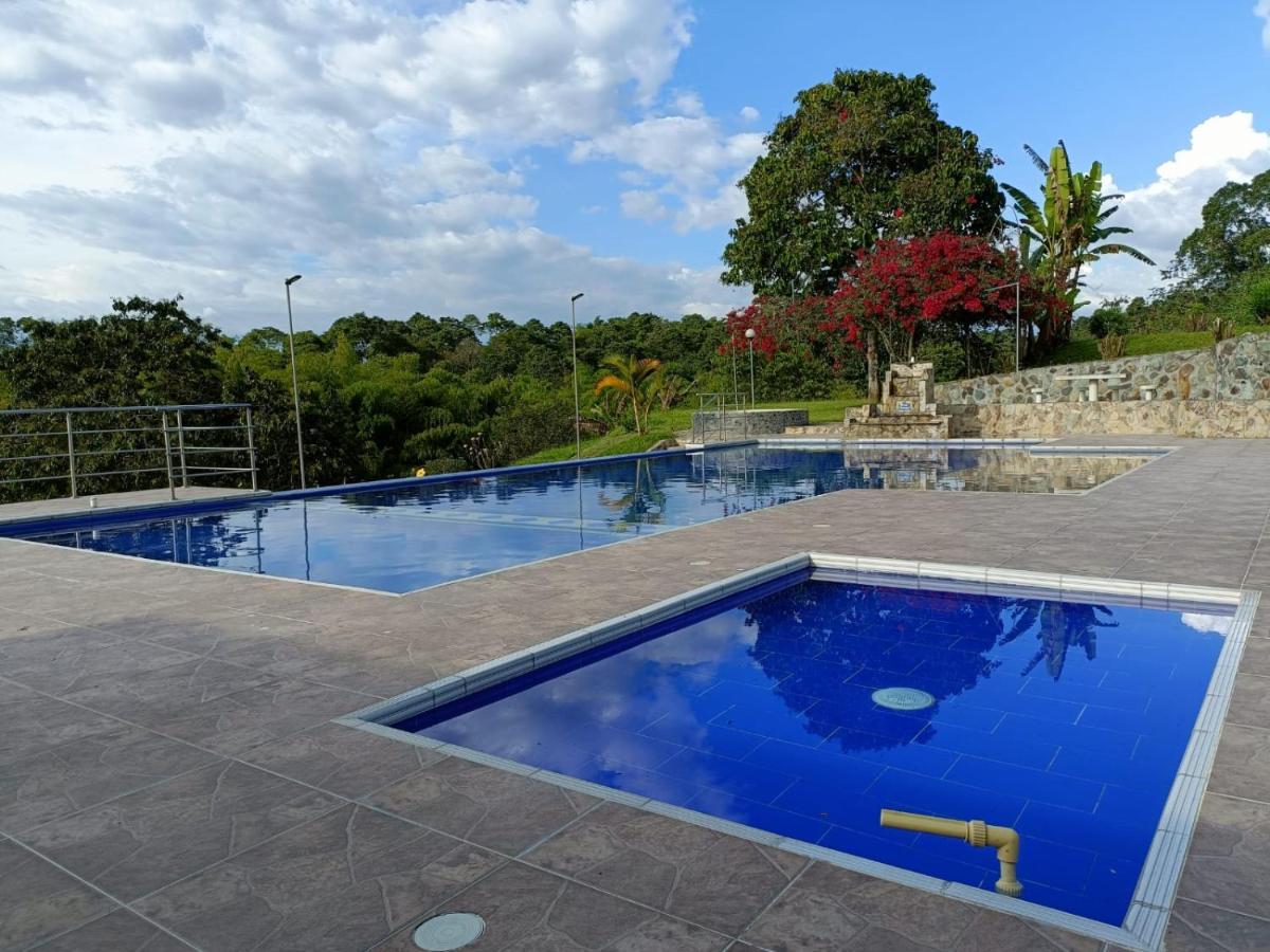 Hotel Campestre Los Mangos Quimbaya Kültér fotó