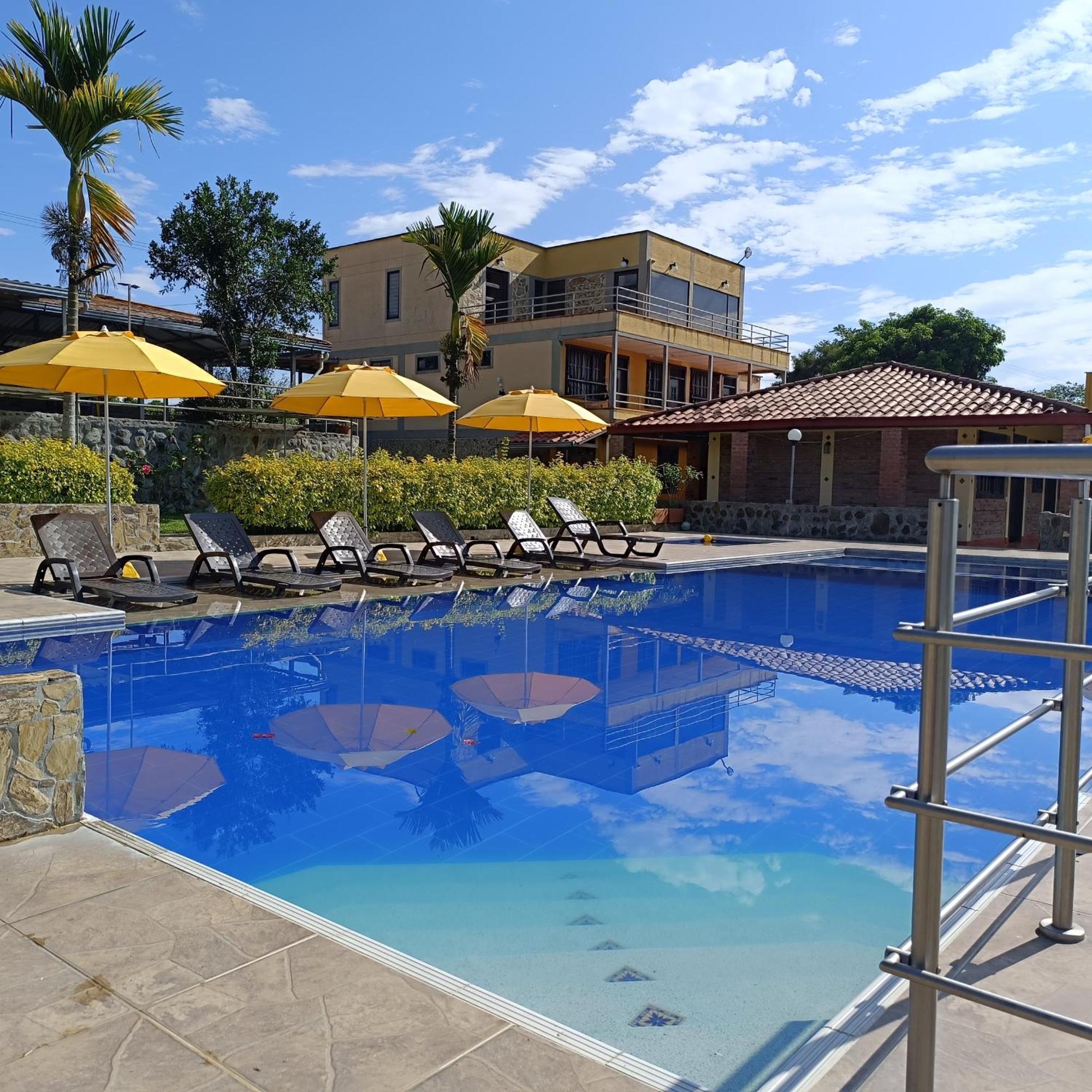 Hotel Campestre Los Mangos Quimbaya Kültér fotó