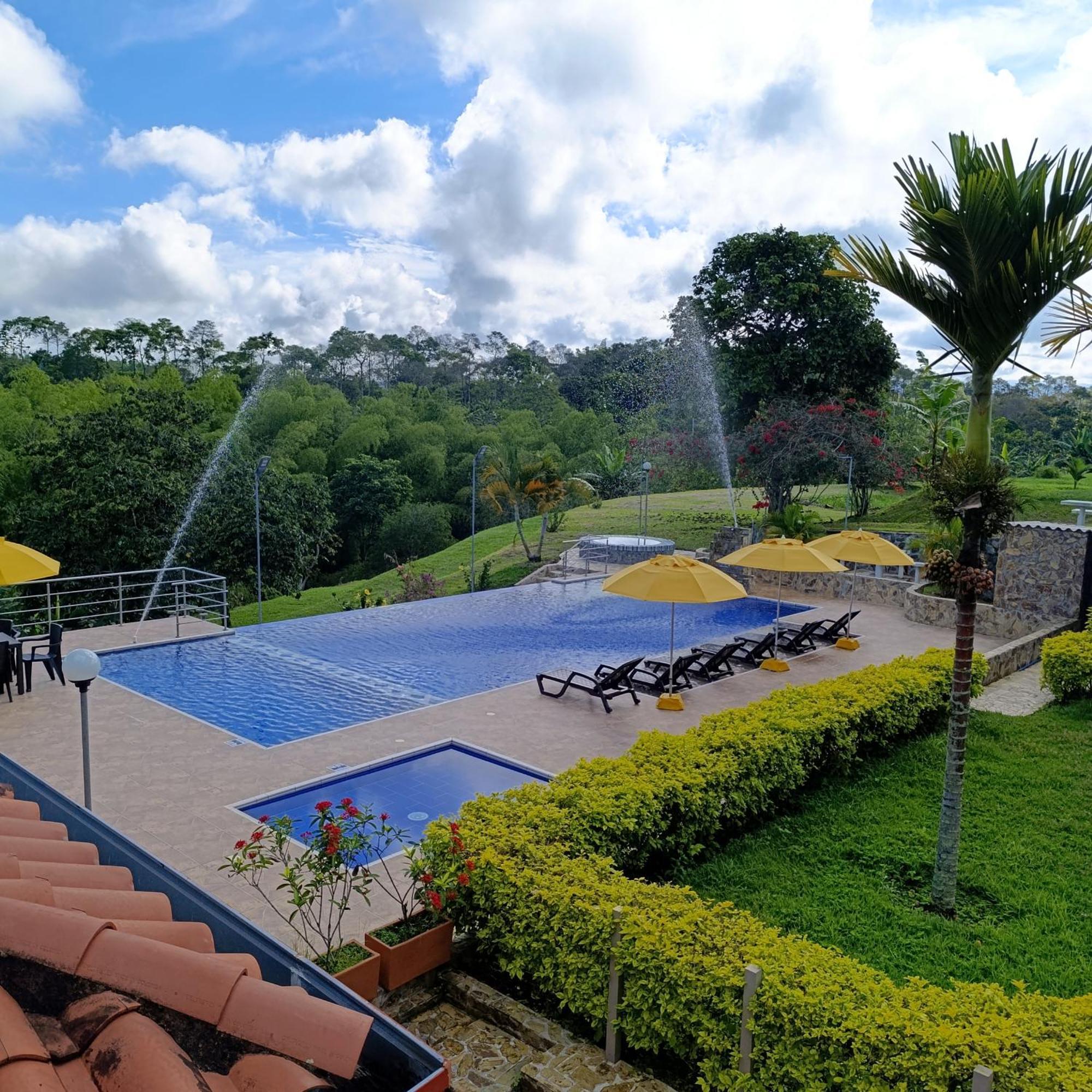 Hotel Campestre Los Mangos Quimbaya Kültér fotó