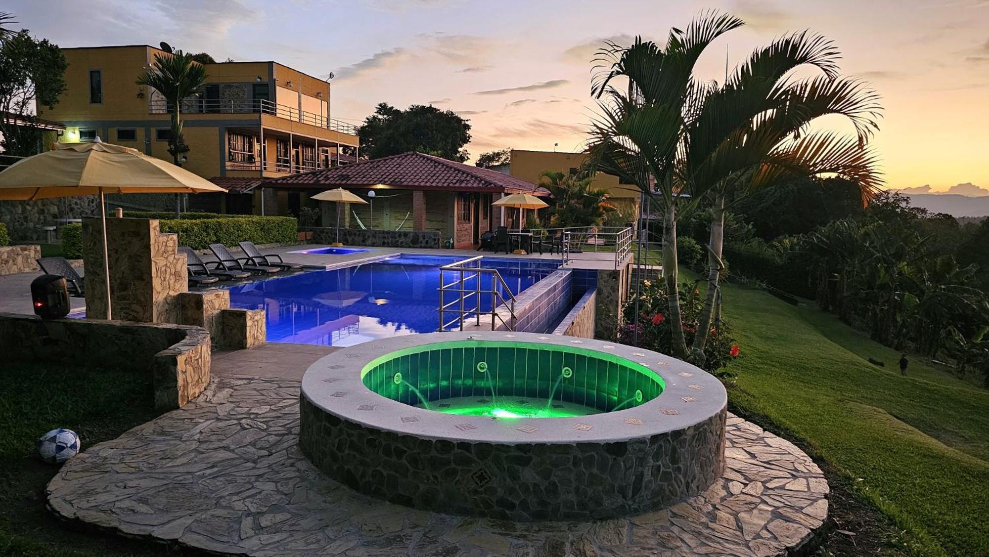 Hotel Campestre Los Mangos Quimbaya Kültér fotó